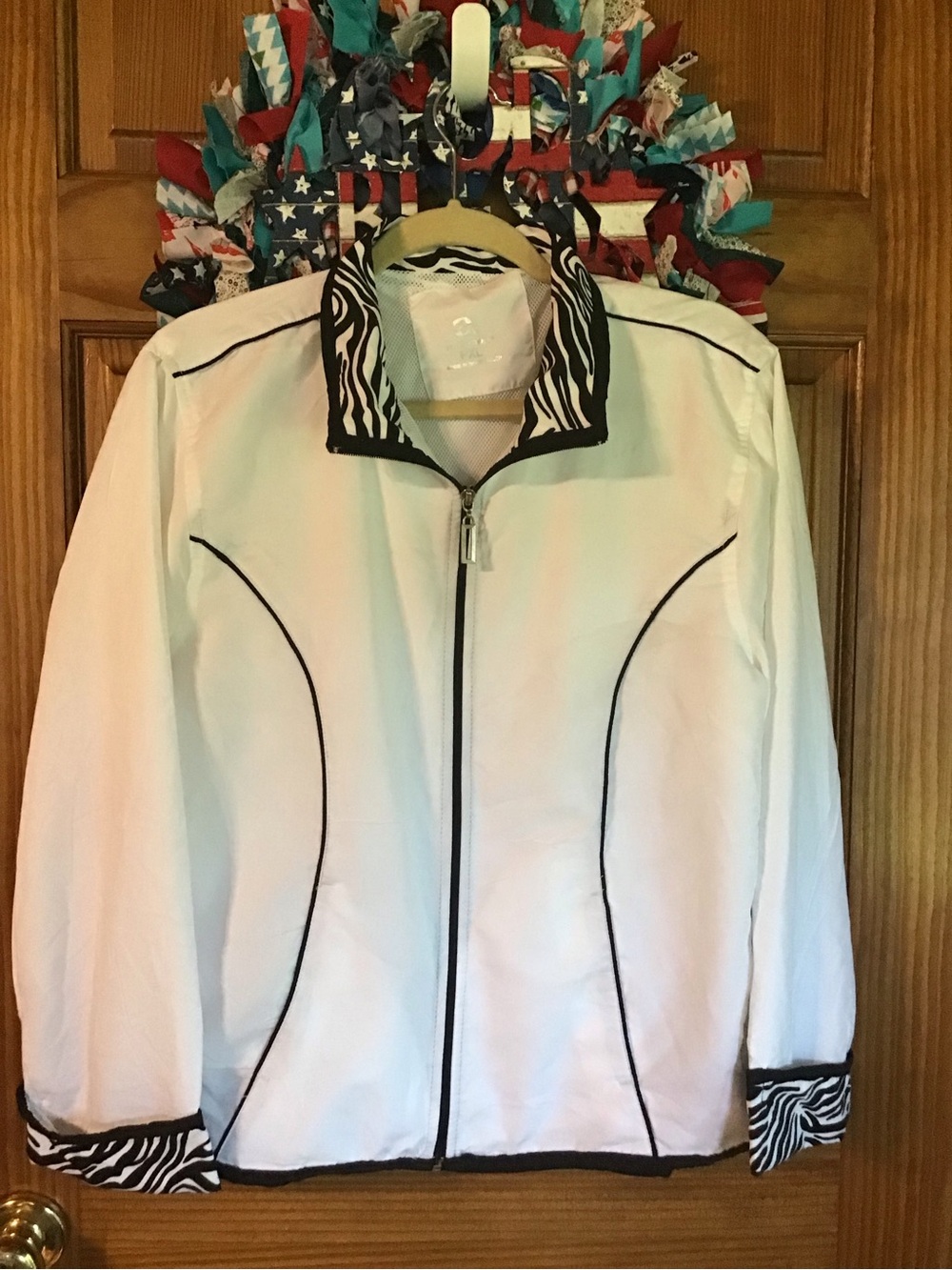 Women's White Zip-Front Jacket with Zebra Trim PXL